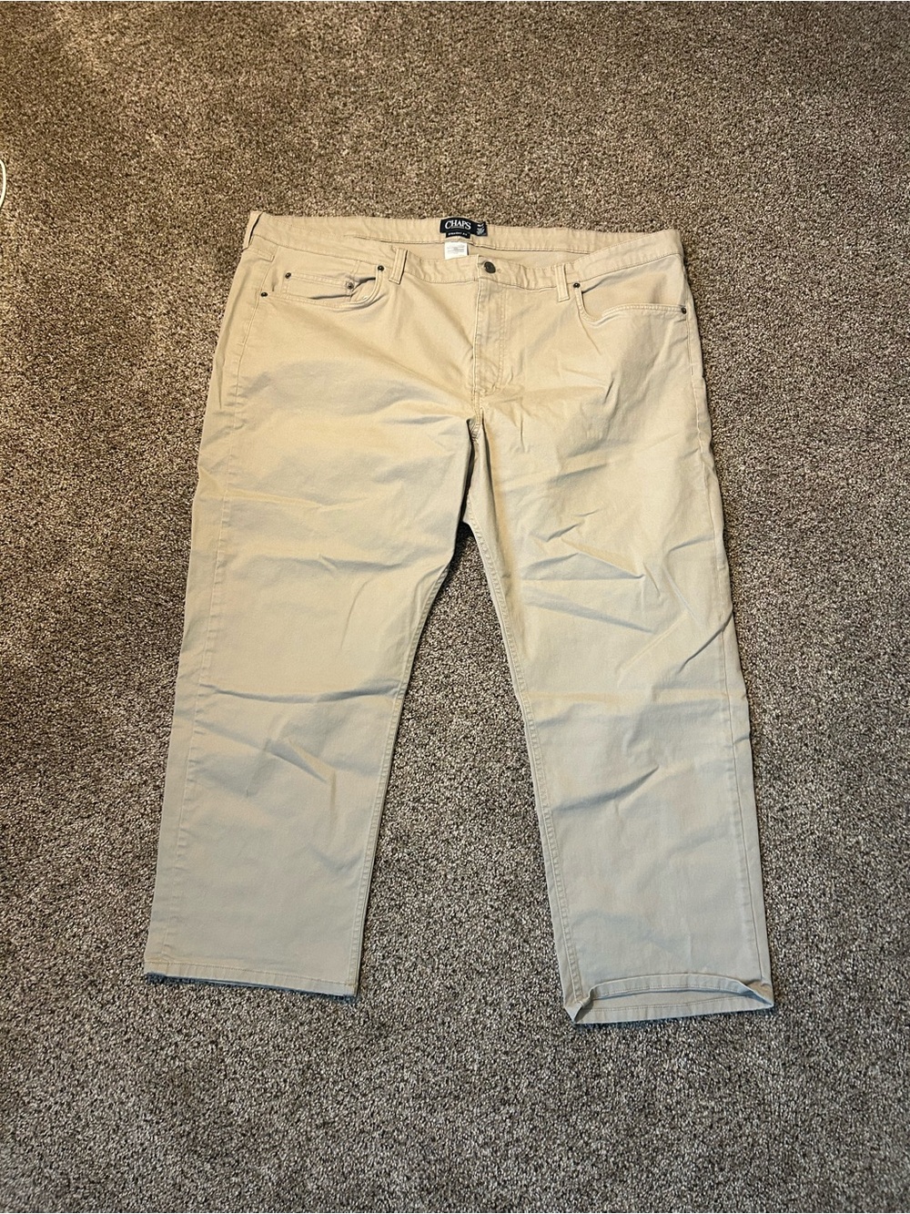 Chaps Men’s Khaki Chinos in Light Tan